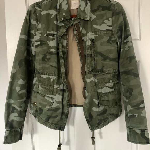 GAP Jackets & Blazers - GAP Camo Cargo Jacket